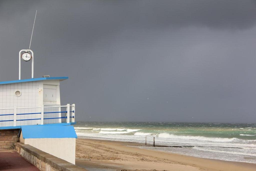 Charmante Maisonnette Avec Terrasse A 100M De La Plage Langrune-sur-Mer Zewnętrze zdjęcie